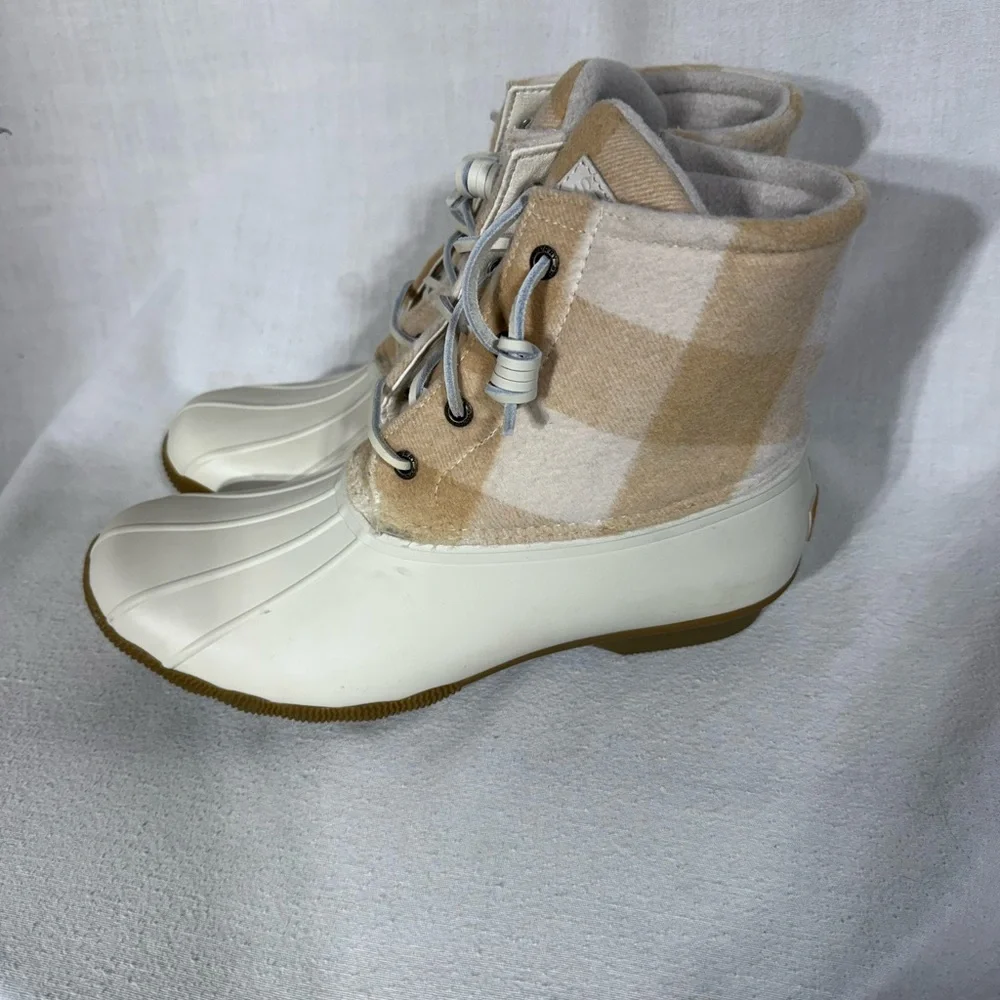 Sperry Women's Cream and Tan Winter Boots
